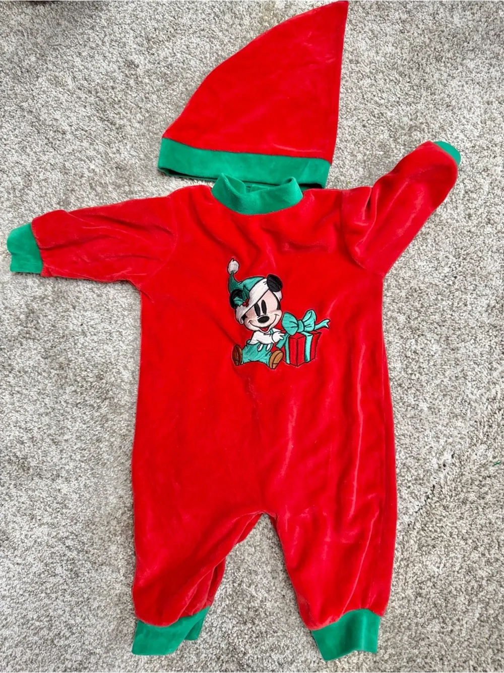 VINTAGE DISNEY STORE Mickey Mouse Christmas Romper & Hat Set, 6 Months